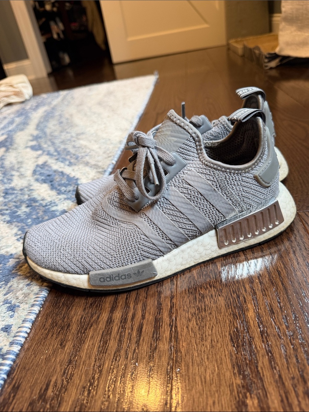 adidas NMD R1 grey silver